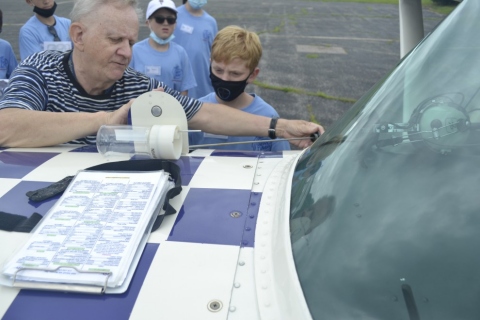 Bernie Teaching a preflight 